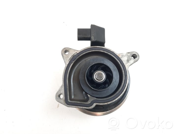 Volkswagen PASSAT B7 Water pump 03C880727D