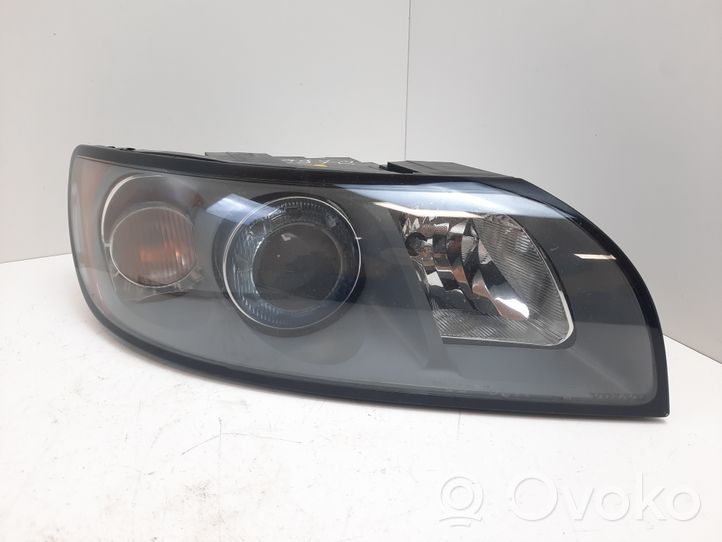 Volvo V50 Lampa przednia 30744682