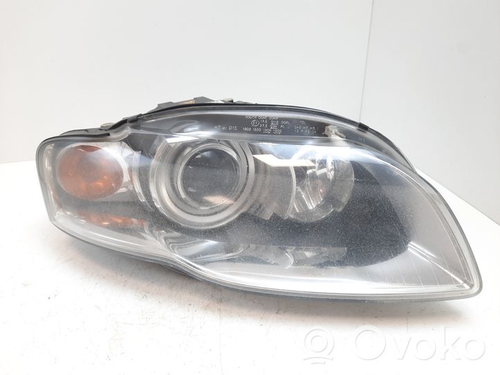 Audi A4 S4 B7 8E 8H Lampa przednia 8E0941004