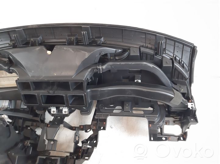 Chevrolet Orlando Tableau de bord 13505747