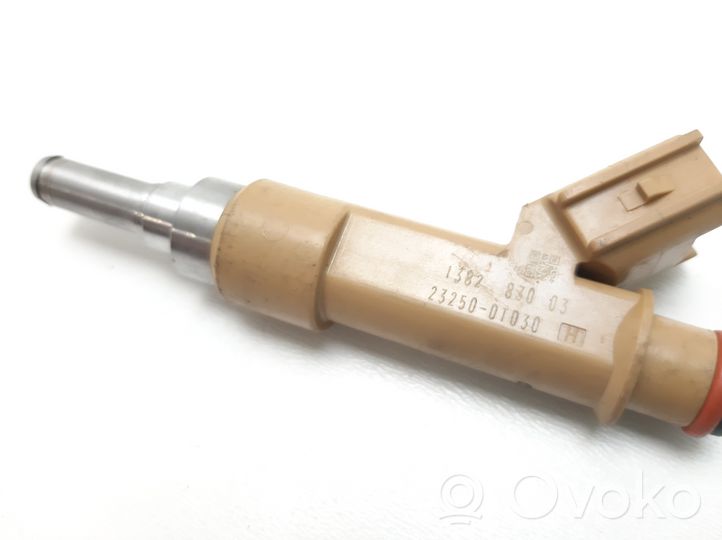 Toyota Prius+ (ZVW40) Injecteur de carburant 138283003