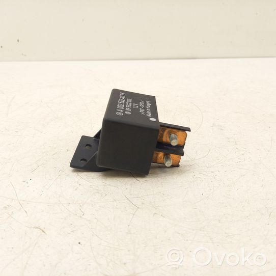 Mercedes-Benz Sprinter W906 Glow plug pre-heat relay A0025424019