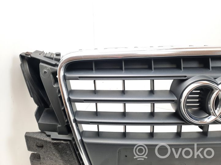 Audi A5 8T 8F Grille calandre supérieure de pare-chocs avant 