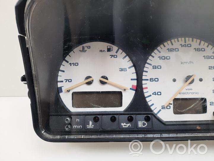 Volkswagen Corrado Geschwindigkeitsmesser Cockpit 535919033AC