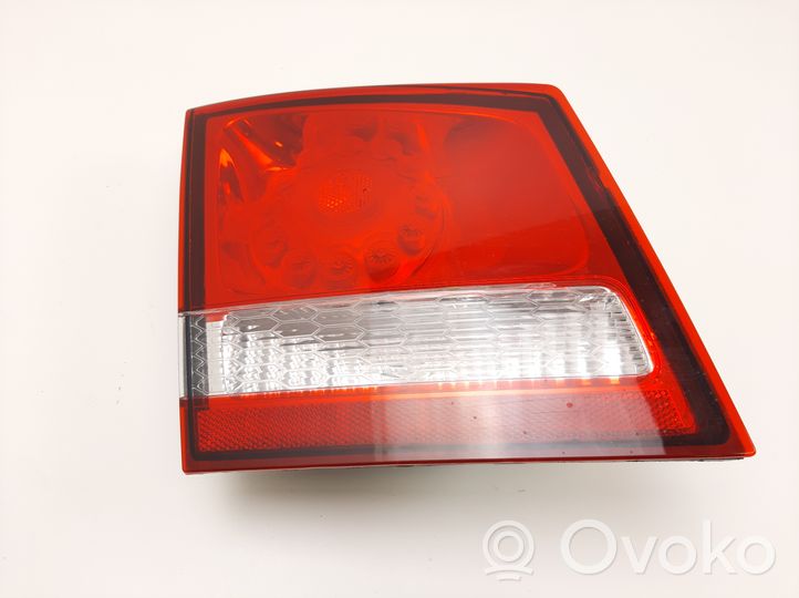 Fiat Freemont Lampy tylnej klapy bagażnika 68078517AE