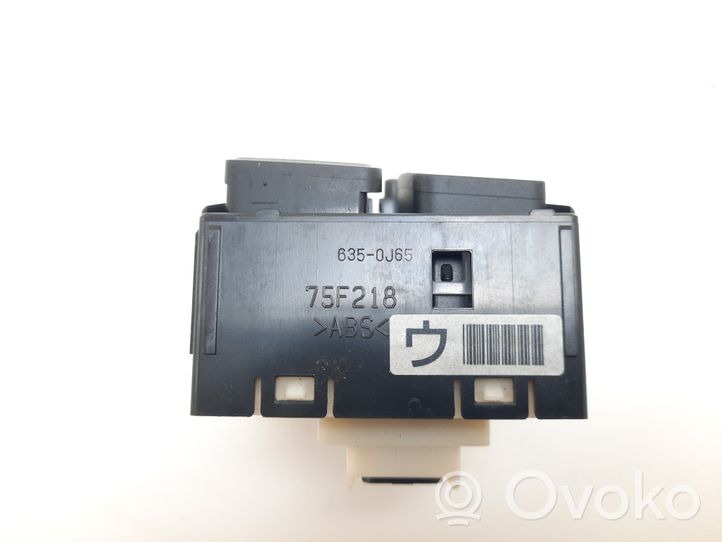 Toyota Prius+ (ZVW40) Hazard light switch 6350J65