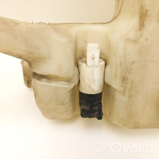 Opel Vivaro Windshield washer fluid reservoir/tank 8200207532