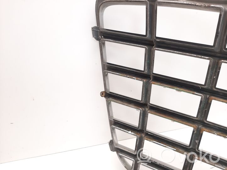 Chrysler 300 - 300C Maskownica / Grill / Atrapa górna chłodnicy 04806455AA