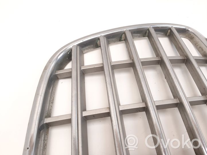 Chrysler 300 - 300C Maskownica / Grill / Atrapa górna chłodnicy 04806455AA