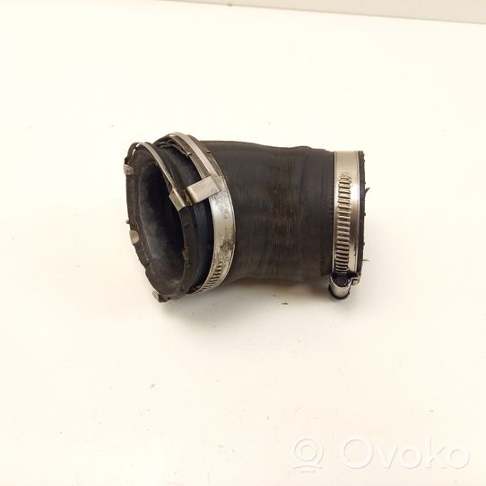 Audi A3 S3 8P Tube d'admission de tuyau de refroidisseur intermédiaire 1K0145838G