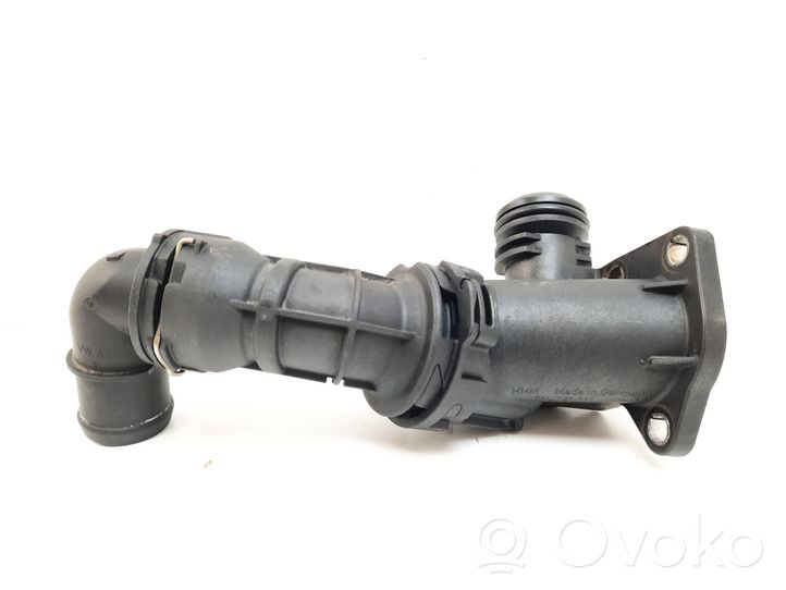 Volkswagen Golf VII Thermostat / Thermostatgehäuse 04L121111