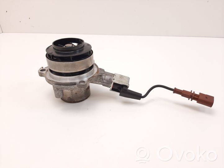 Volkswagen Golf VII Pompe de circulation d'eau 010289801KT