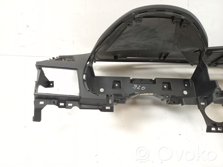 Subaru Legacy Tableau de bord 66204AJ010