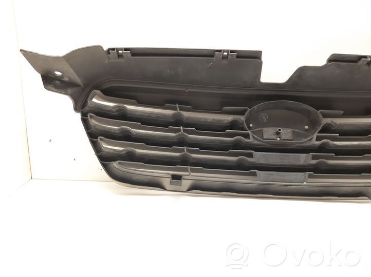 Subaru Outback Rejilla superior del radiador del parachoques delantero 91121AG160