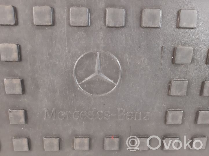 Mercedes-Benz ML W164 Tapis en caoutchouc 