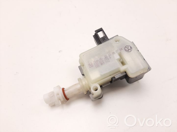 Volkswagen Touareg I Moteur de verrouillage trappe à essence 1J0810773D