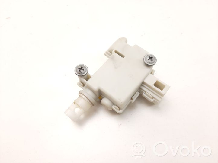 Volkswagen PASSAT B7 Fuel tank cap lock motor 3AA010773