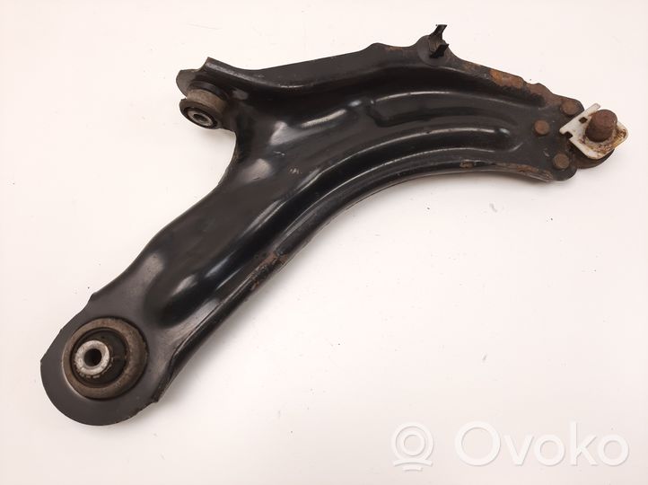 Mercedes-Benz Citan W415 Front lower control arm/wishbone 8200586567