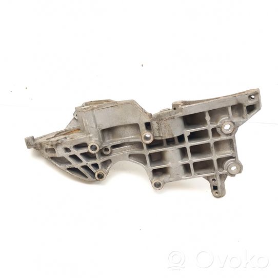 Volkswagen PASSAT B6 Generator/alternator bracket 03L903139D