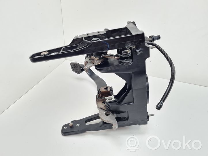 Opel Zafira C Brake pedal 