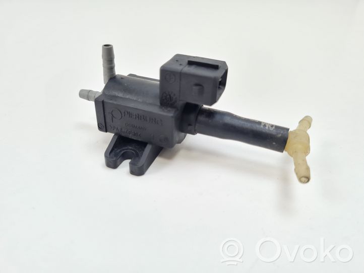 Opel Zafira C Turbo solenoid valve 70103902