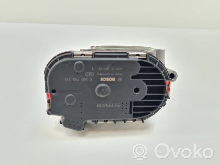 Opel Zafira C Throttle valve 55355608
