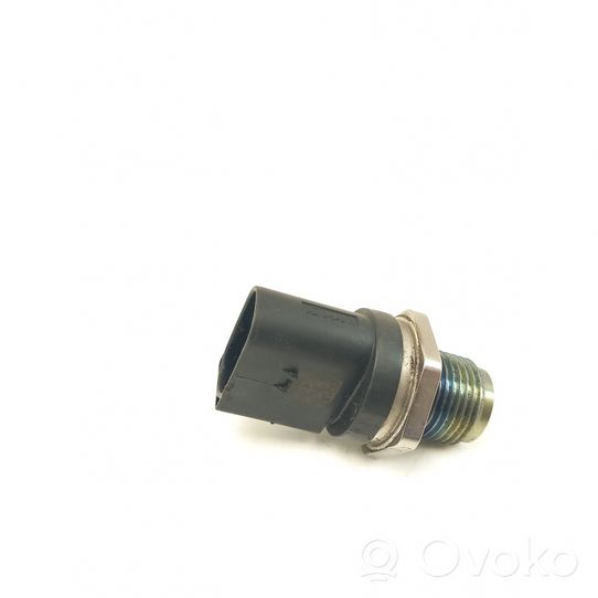 BMW X3 E83 Fuel pressure sensor 0281002988