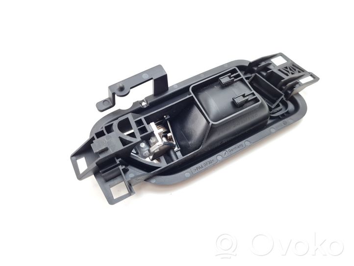 Volkswagen Amarok Klamka wewnętrzna drzwi tylnych 2H0837113D