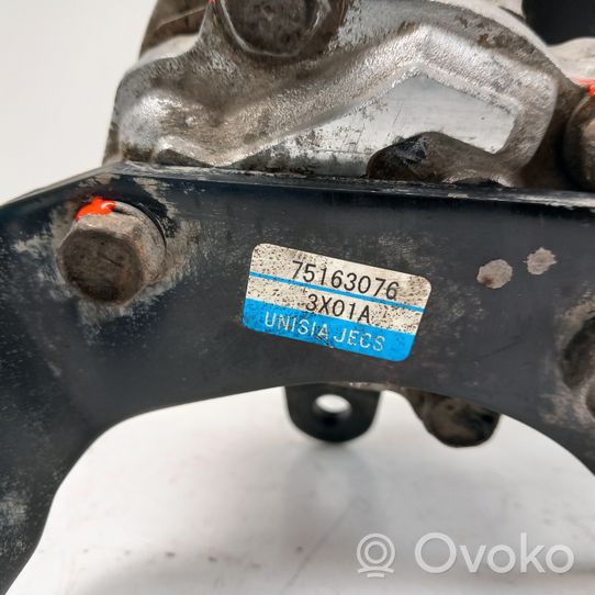 Nissan Navara D40 Pompa del servosterzo 75163076