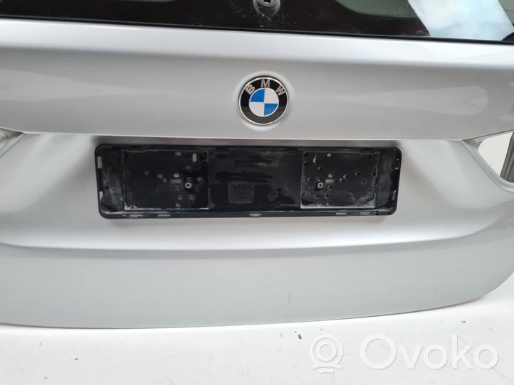 BMW 2 F46 Tylna klapa bagażnika 