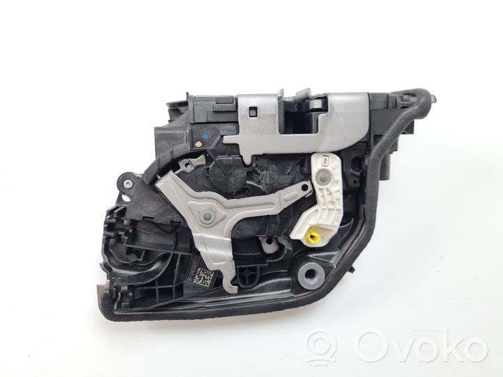 BMW 2 F46 Etuoven lukko 7281943