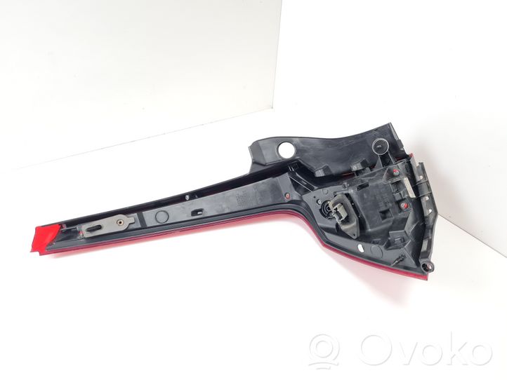 Volvo S90, V90 Luci posteriori 32293877