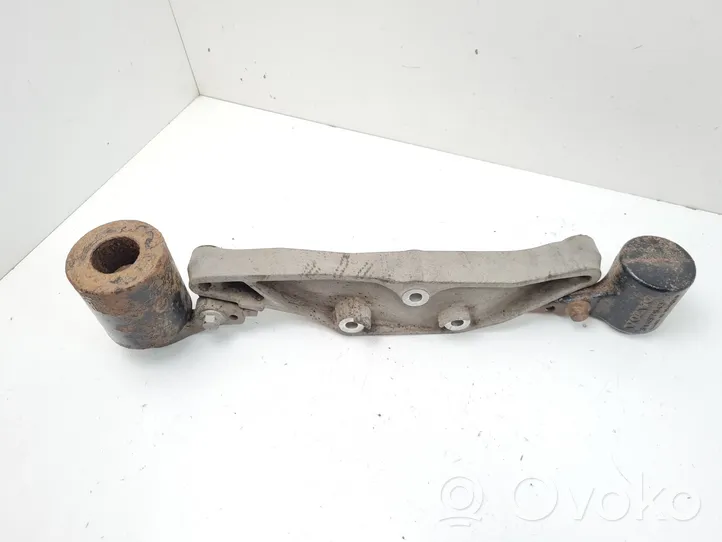 Volvo S90, V90 Supporto di montaggio scatola del cambio 31437941