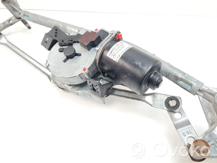 Mercedes-Benz GL X164 Tringlerie et moteur d'essuie-glace avant A1648202442