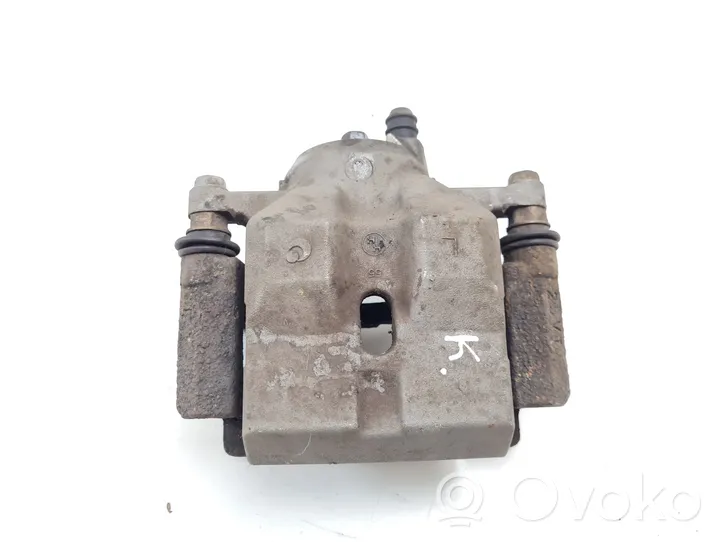 Toyota Prius (XW50) Front brake caliper 