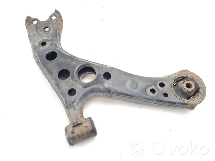 Toyota Prius (XW50) Front lower control arm/wishbone 