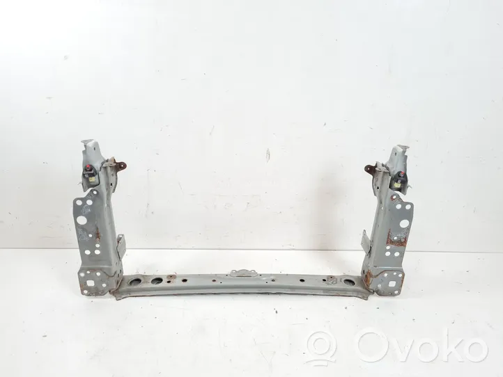 Toyota Prius (XW50) Traverse inférieur support de radiateur 