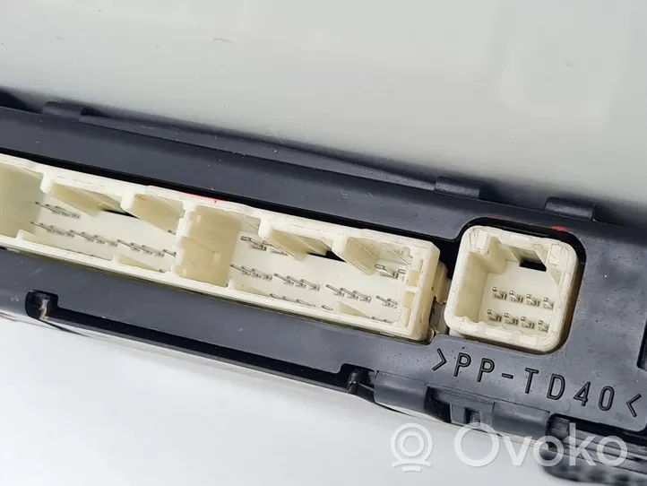 Toyota Prius (XW50) Module unité de contrôle climatisation 8865047510