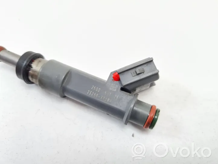 Toyota Prius (XW50) Fuel injector 2325037080