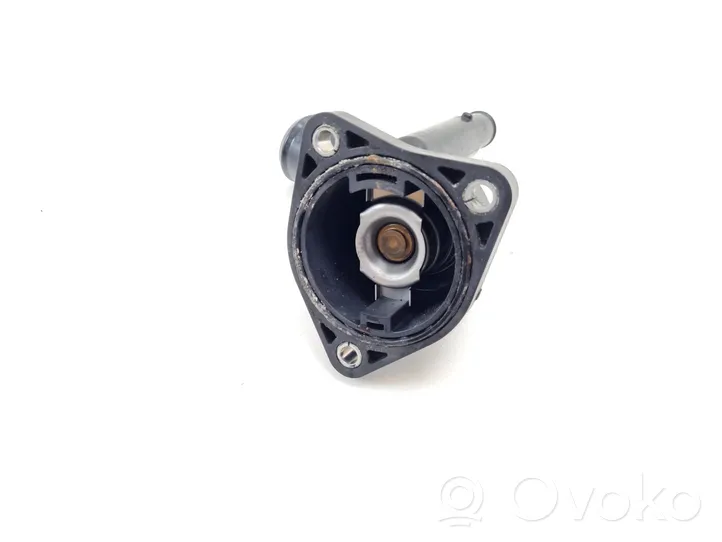 Toyota Prius (XW50) Boîtier de thermostat / thermostat 