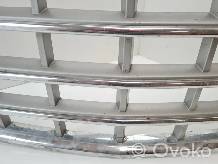 Chrysler 300 - 300C Maskownica / Grill / Atrapa górna chłodnicy 04805927AA