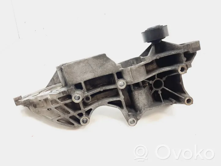 Audi A6 S6 C7 4G Supporto del generatore/alternatore 03L903143R