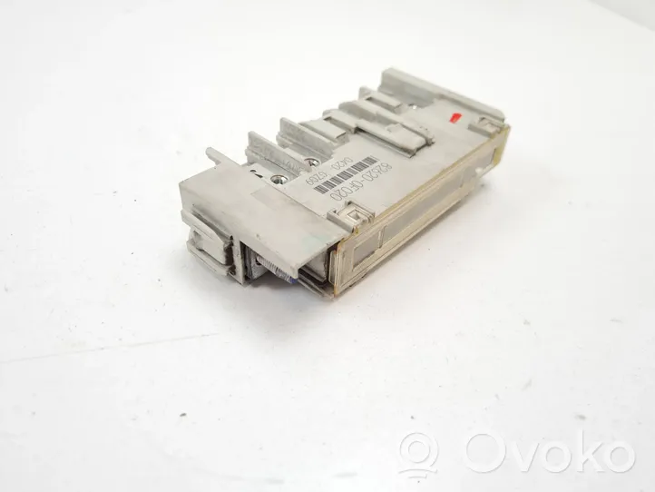 Toyota Verso Module de fusibles 826200F020