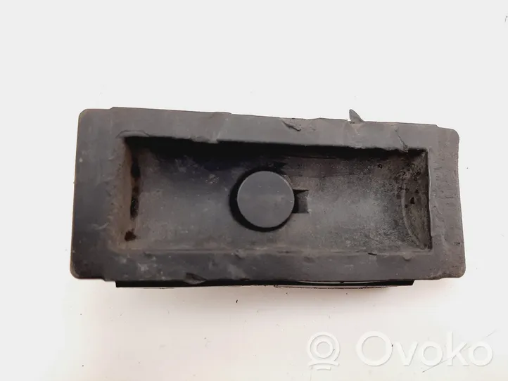 Audi A6 S6 C7 4G Base della presa Jacking 4G0802847