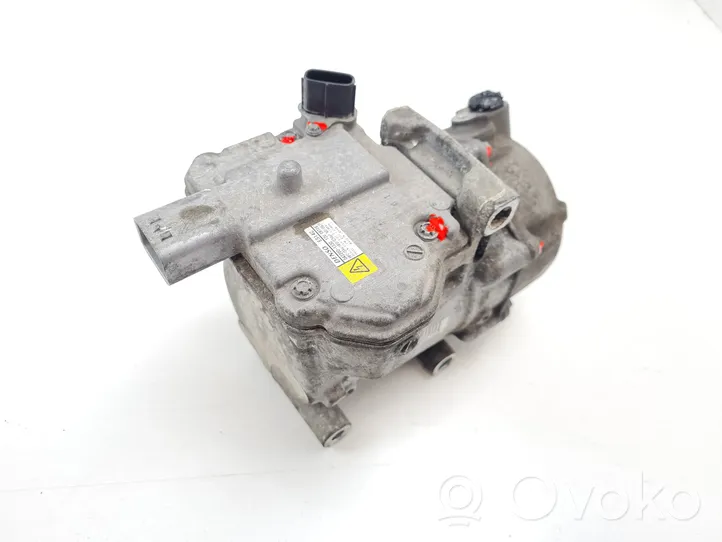 Toyota Auris E180 Ilmastointilaitteen kompressorin pumppu (A/C) 0422001330