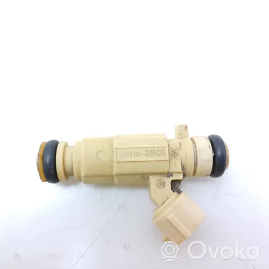 Hyundai Santa Fe Fuel injector 3531023600