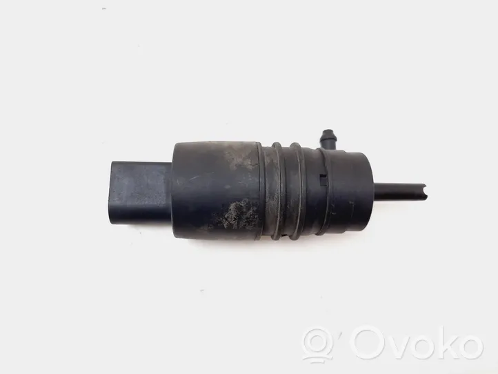 Mercedes-Benz Vito Viano W639 Pumpe Scheibenwaschanlage 021168