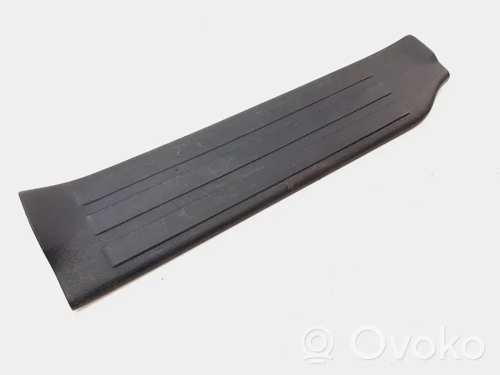 Toyota Tundra II Rear sill trim cover 67917