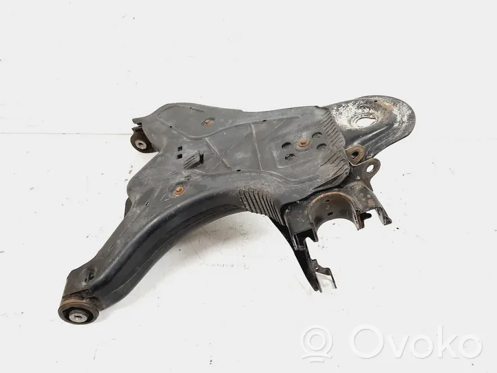 Mercedes-Benz Vito Viano W447 Triangle bras de suspension supérieur arrière A4473520300