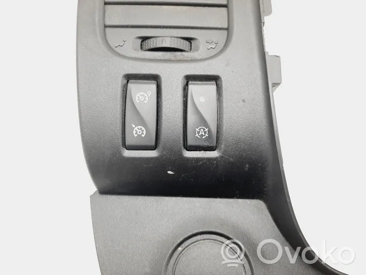 Renault Trafic III (X82) Radio/GPS head unit trim 93452450